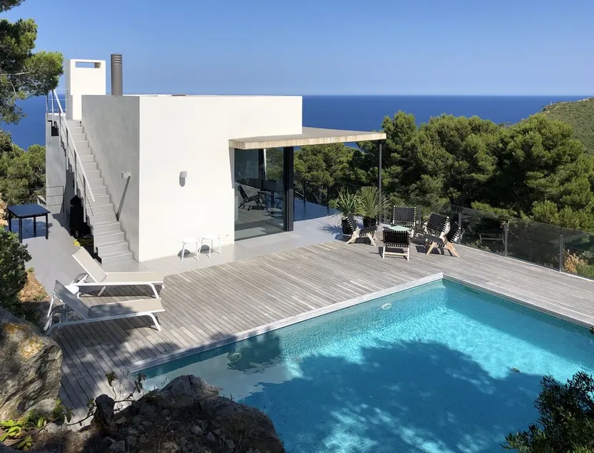 Villa récente, 5 ch/12 lits, vue mer, calme, piscine privée, 5 mins à pied plage - Image 1