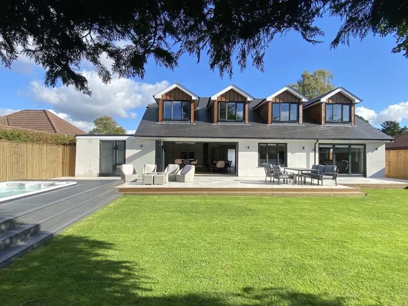 Luxury 5 Bedroom House - Games Room, Cinema Room & Heated Swim Spa(Pool/Hot Tub) - Image 1