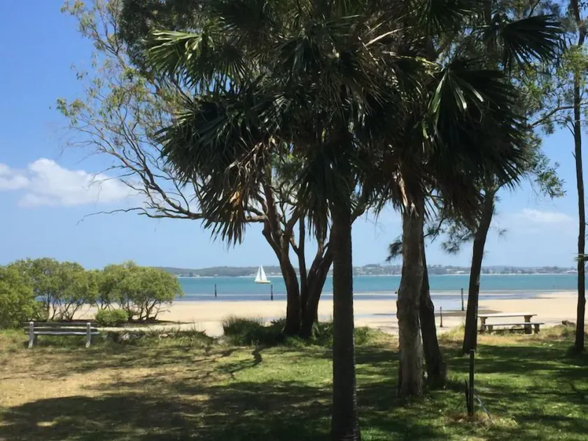 ABSOLUTE BEACHFRONT PINDIMAR >Nbn WiFi  with foxtel sports and various TV apps - Image 1
