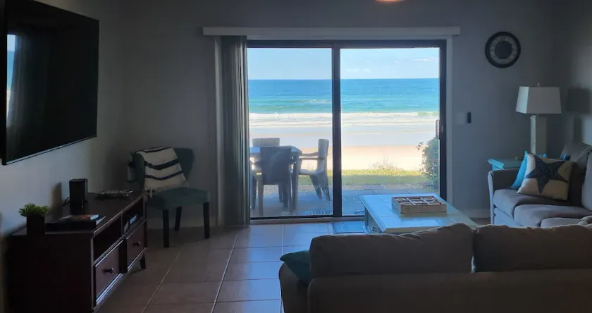 361 Fun in the Sun- Direct Oceanfront Ground Floor, 361 Fun in the Sun Summerhouse - Image 1