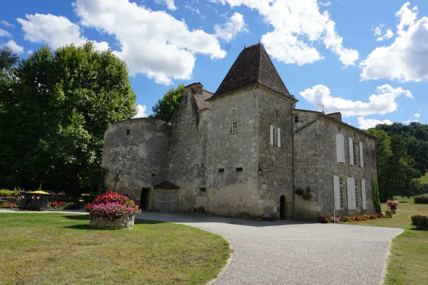 Château Privé Avec Grand Parc, Foret et Piscine - Image 1