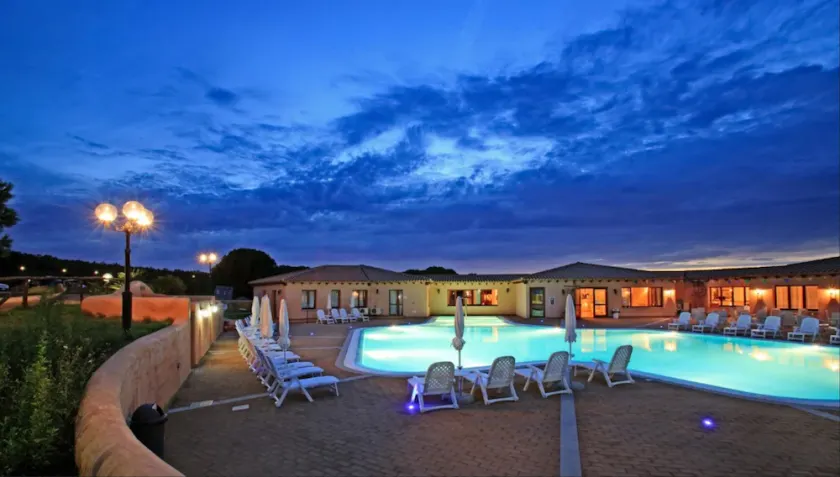 Residence with pool in Vignola Mare - Image 1