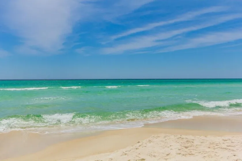 Beautiful Family Friendly 3BR Condo Steps from the Beach  - Image 1