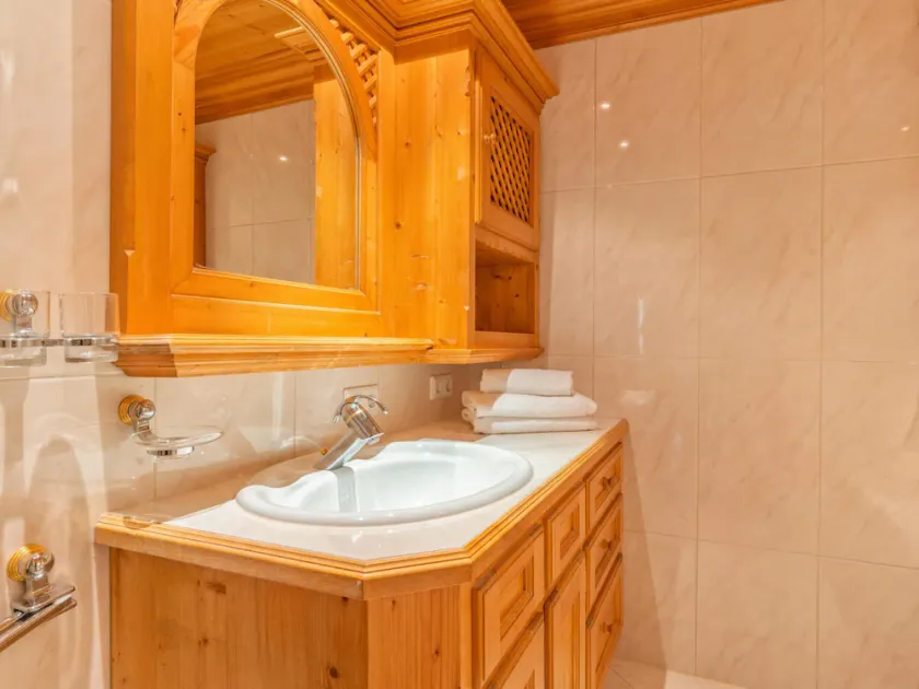 Spacious holiday flat, 2.2 km to the ski lift - Image 1