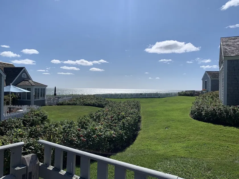 SPECTACULAR OCEAN VIEWS! Upscale, cozy and comfortable Maushop condo with A/C! - Image 1