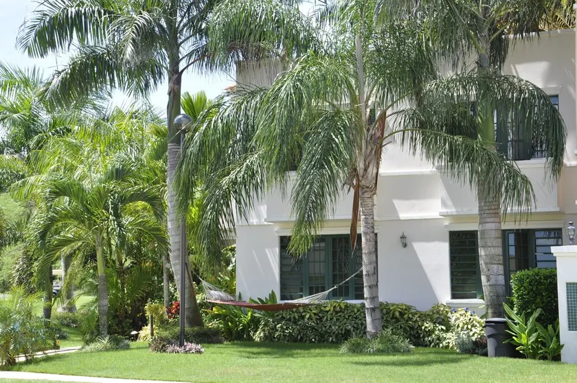 Exclusive Caribbean Villa / Rooftop Jacuzzi / Private Beach/ 24 Security /5 star - Image 1