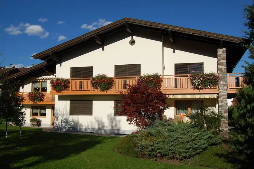 Gemütliche, komfortable Ferienwohnung in ruhiger Lage mit Blick auf die Berge - Image 1