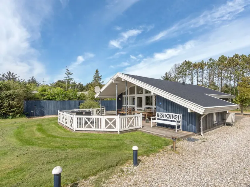 \"Sonke\" - 500m from the sea by Interhome - Image 1