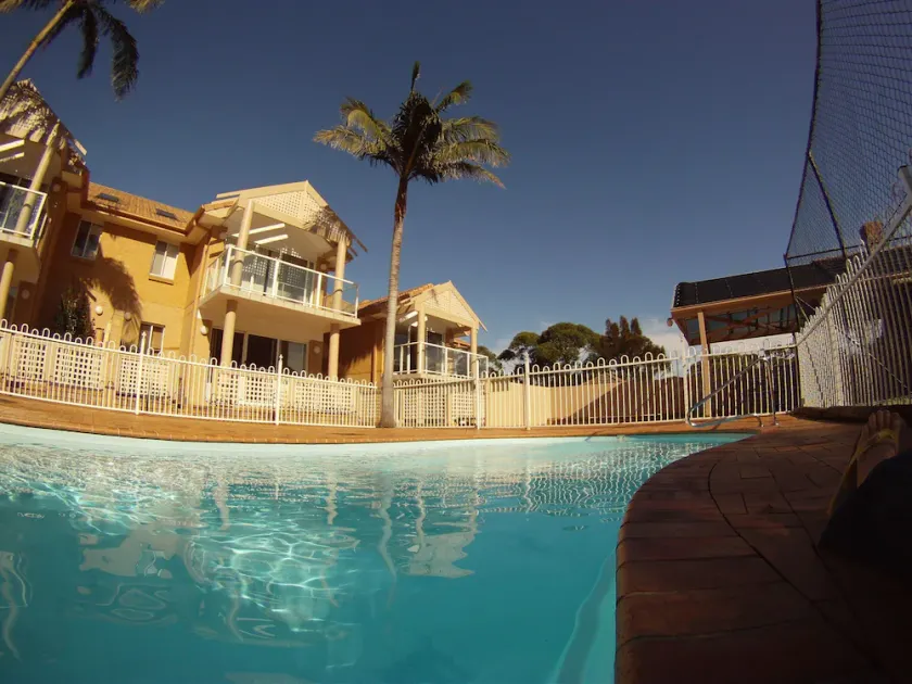 Mollymook Sands - Unidad 14.  Ropa de cama incluida.  A pie de cafeterías, tiendas y playa. - Image 1