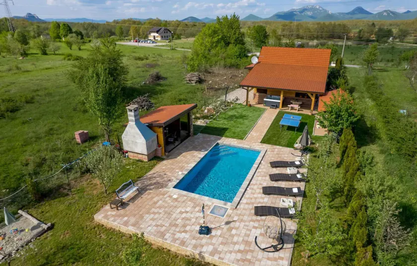 Amazing Home In Lovinac With Sauna - Image 1