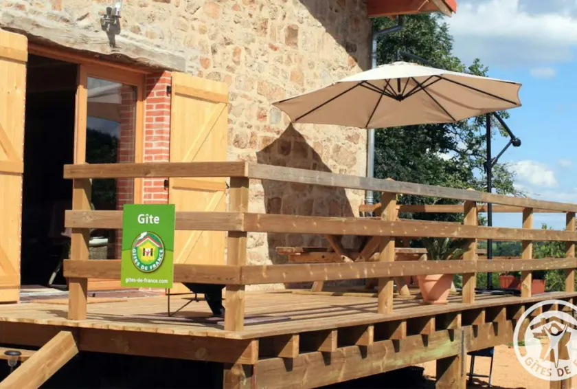 Écogîte confortable avec terrasse privative en pleine campagne - Image 1