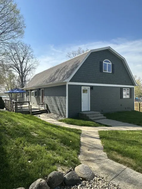 Barbee Lake Big House!  Sleeps 14+ Game Garage!  Pier and Dock to Barbee! - Image 1