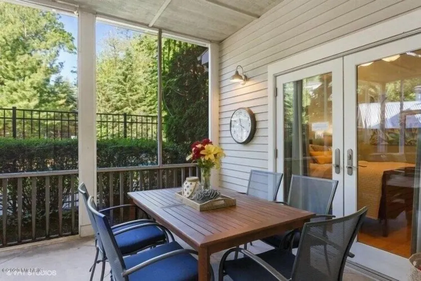 Union Pier Condo With Association Pool! Close To Beach and Downtown! - Image 1