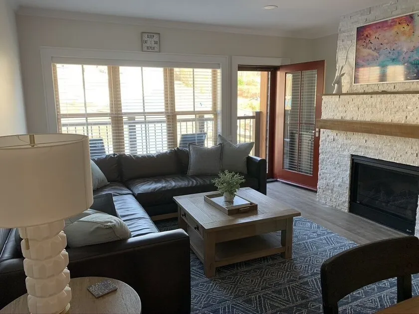 3 BR Slope-side Condo at Cranmore.  Minutes to Storyland, downtown North Conway! - Image 1