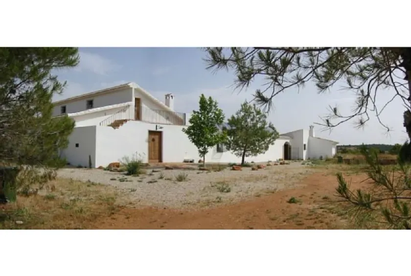 Rural Cortijo in the Natural Park Lagunas de Ruidera, 2 houses, up to 16 pax. - Image 1