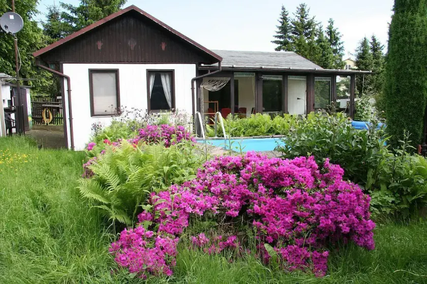 Detached holiday home with exclusive pool use close to Dresden - Image 1