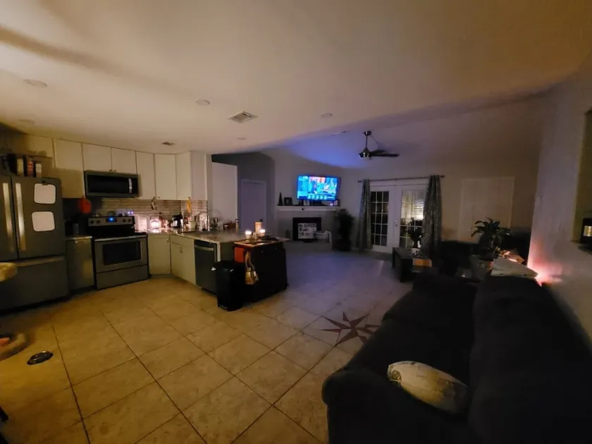 3br Home 4 minutes to beach with kayak - Image 1