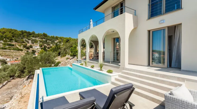 Villa Belvedere - Two Bedroom Villa with Swimming Pool and Sea View - Image 1