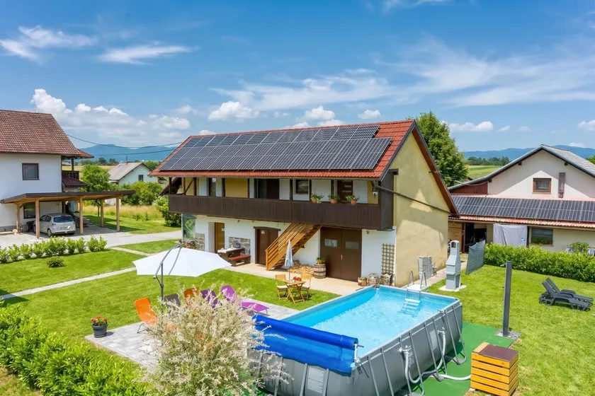 Merry's House w/ Pool & Sauna - Happy Rentals - Image 1