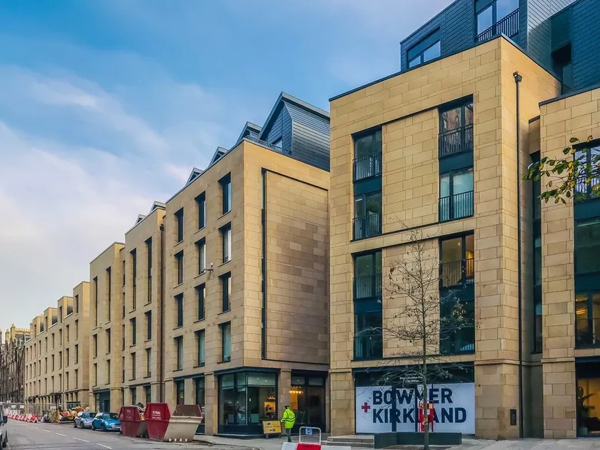 Castle View Luxury 1 Bed Flat - Image 1