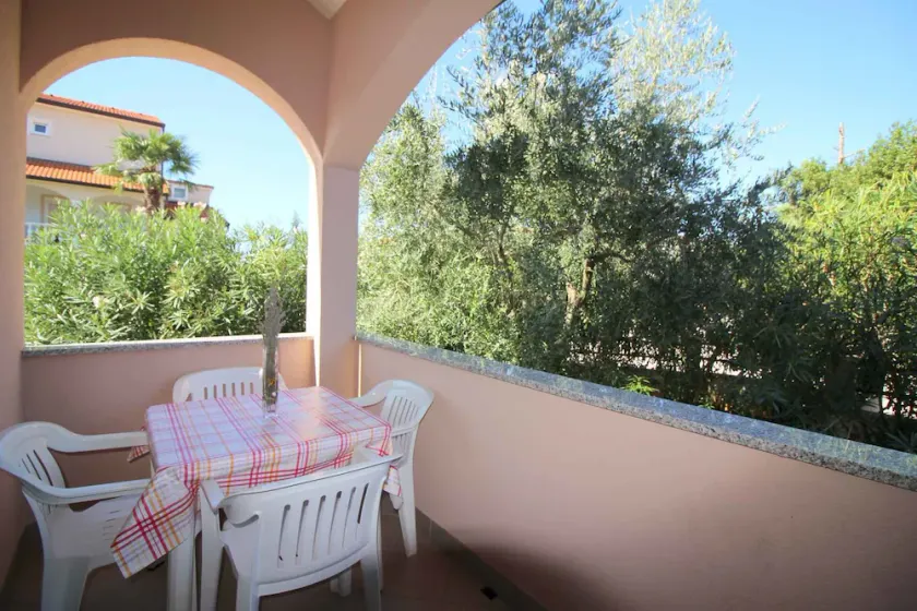 Holiday apartment with terrace - Image 1