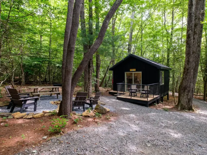 Family Glamping Cabin-Can't Bear to Leave at Valley Bear Farms Resort - Image 1