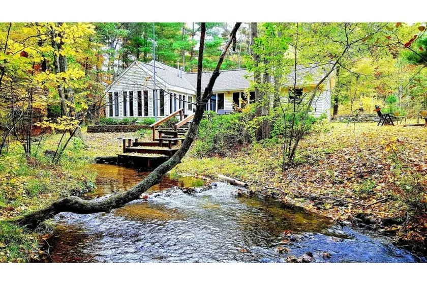 Nature Lover's Retreat: 10 wooded acres along a babbling creek - Image 1