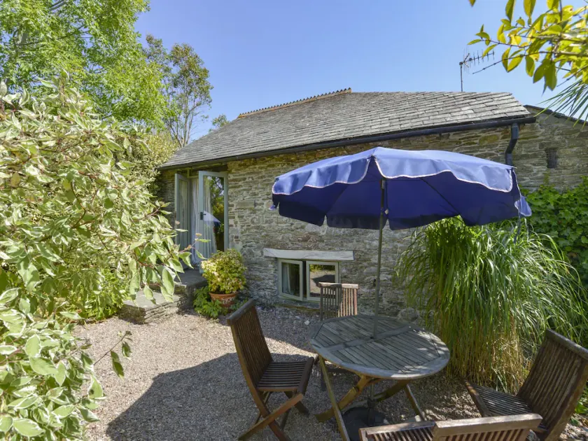 PARSONAGE FARM COTTAGE, family friendly in Newton Ferrers - Image 1