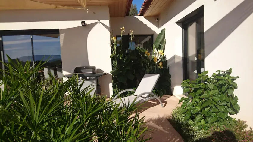 villa al piano terra non trascurata - Image 1