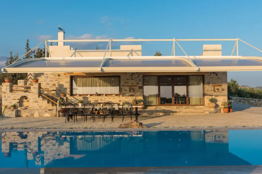 LUXURY HIDEAWAY IN SOUTH CRETE WITH POOL & PRIVACY - Image 1