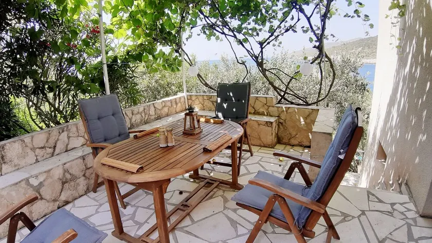 Apartamento para dos personas en la playa Zavalatica, Korcula (A-189-b) - Image 1