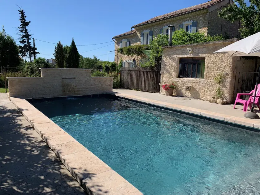 Farmhouse in Carpentras with Pool - Image 1