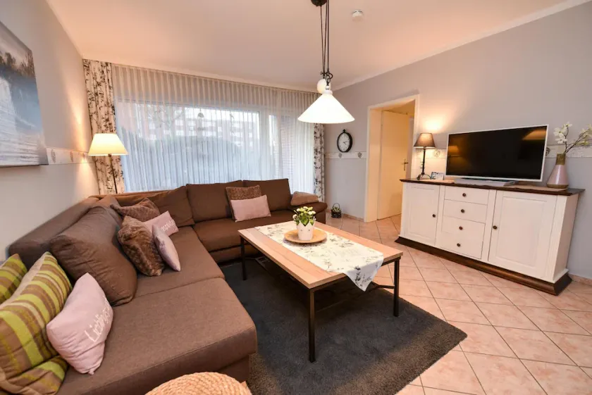 Großzügige und Familienfreundliche 3-zimmer Ferienwohnung im EG Haus LEE - Image 1
