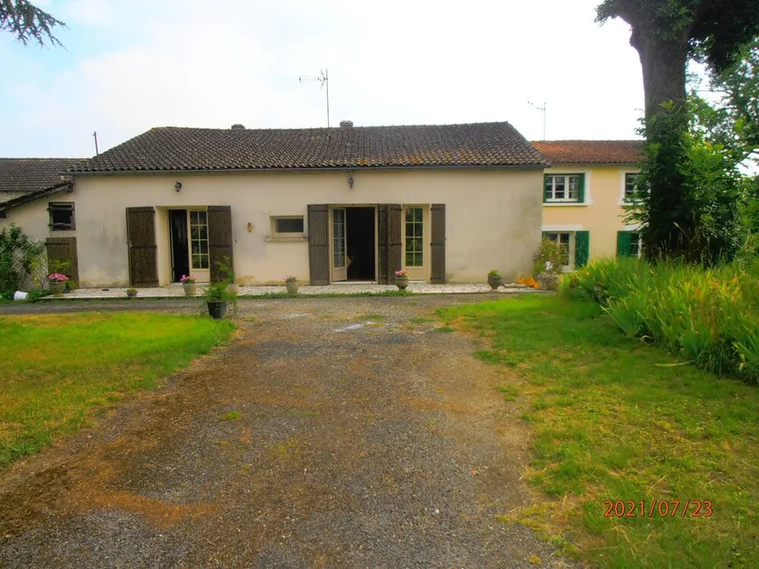 Maison Dans Petit Village Tranquille Pres DES Chateaux - Image 1
