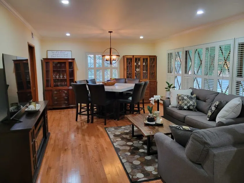 Extremely Chill 3 Bedroom Home - Image 1