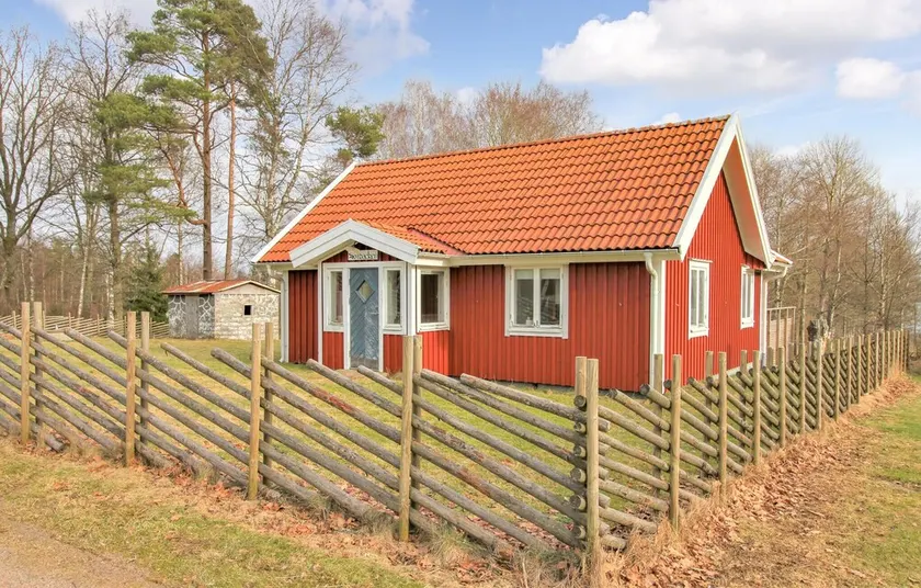 Awesome home in Hyltebruk - Image 1