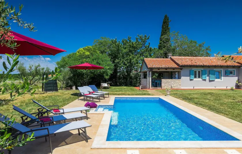 Villa Marco - Stancija Vinjeri - Image 1
