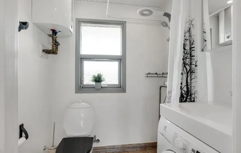 2 bedroom gorgeous home in Hadsund - Image 1