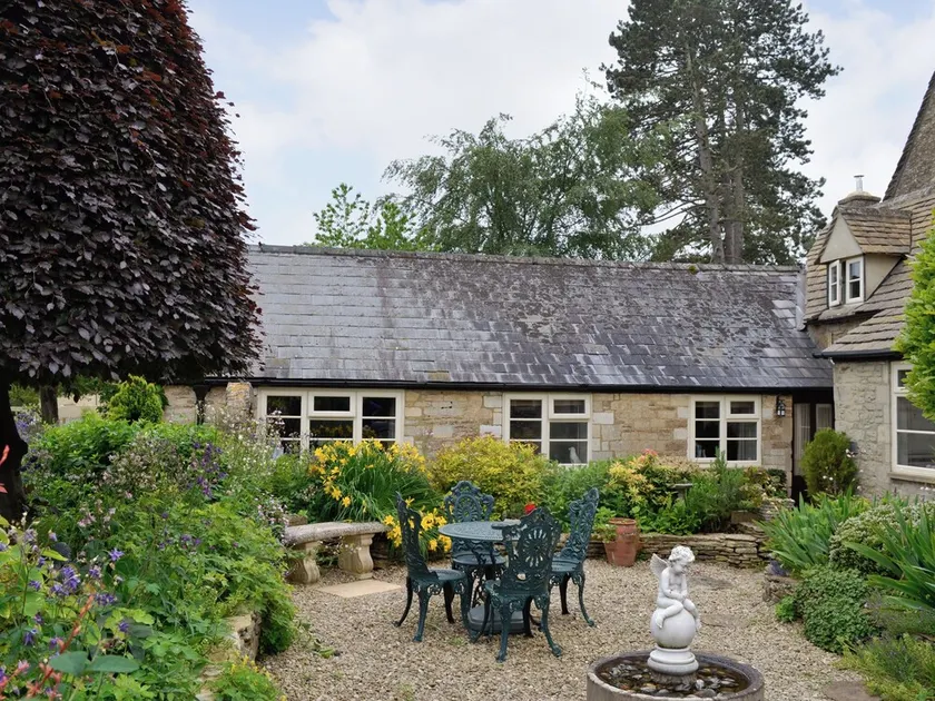 1 chambres à coucher à Ampney Crucis, near Cirencester - Image 1