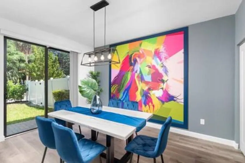 Lion's Den: Luxurious 2/2.5 Resort Townhouse - Image 1