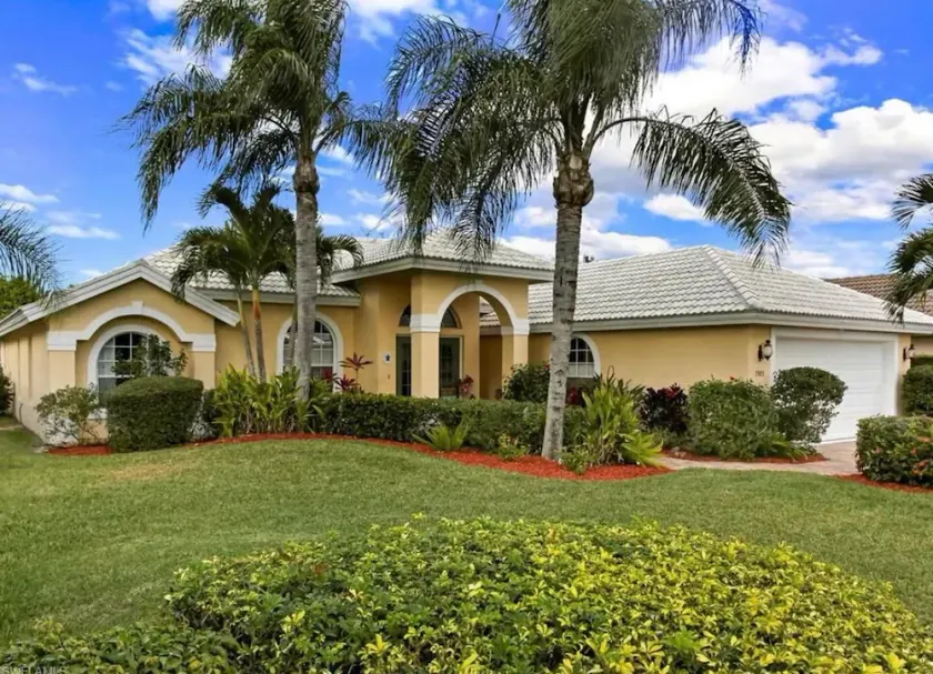 A true gem in Briarwood we call Seven Palms,a 3 bed, 2 bath private pool home - Image 1
