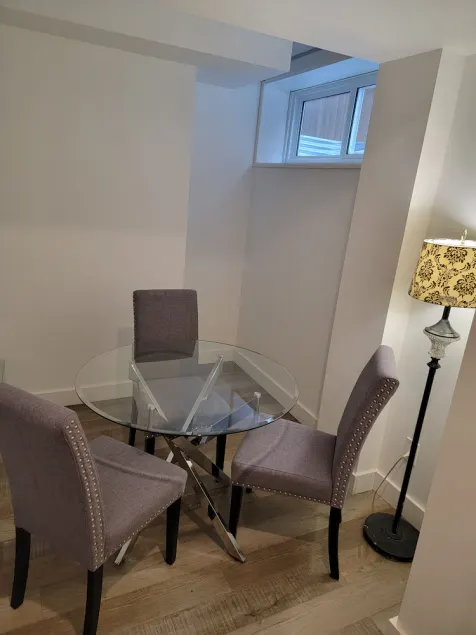 Two Bedrooms Modern Cozy Suite - Image 1
