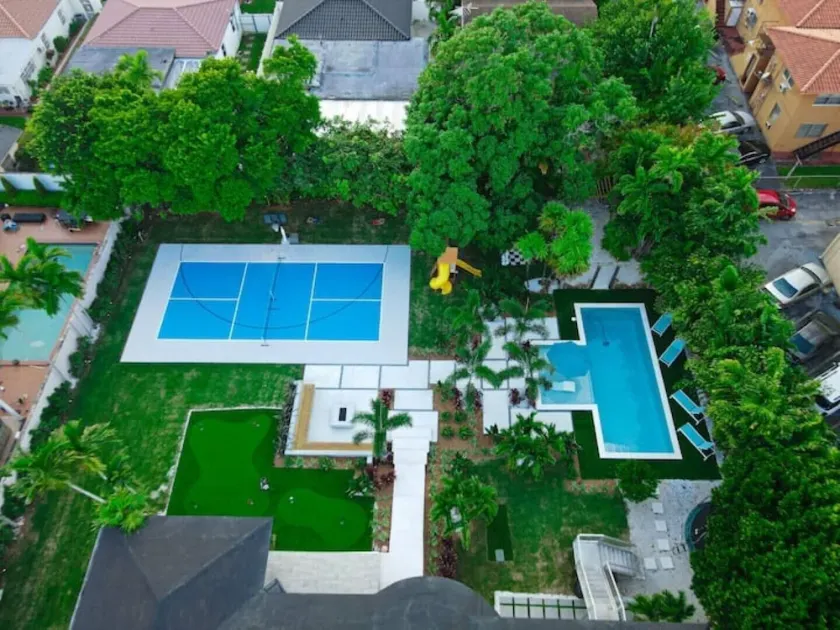 Mega 8BR House, Game Room, Pickleball, Pool & Golf - Image 1