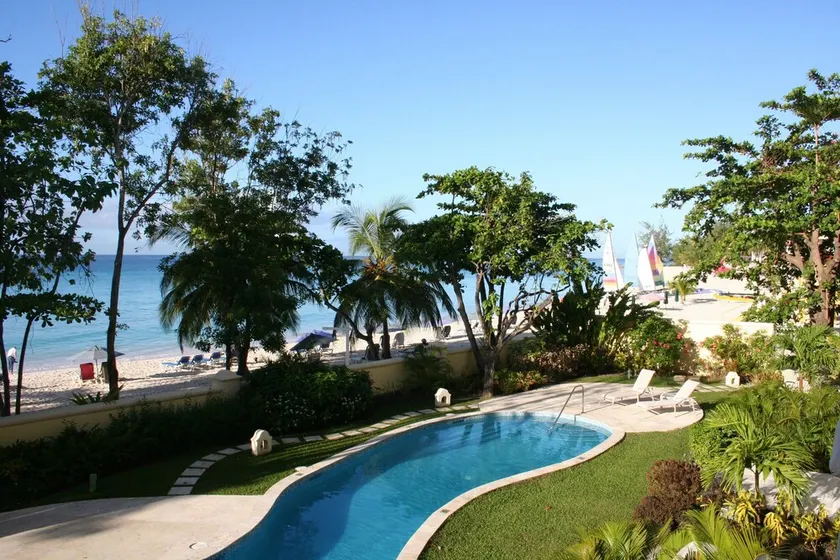 Sapphire Beach - Luxury beach side split level self catering apartment - Image 1