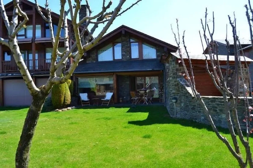 Townhouse 3 rooms Golf Fontanals, Fireplace, Garden, Views & Wi-Fi - Image 1