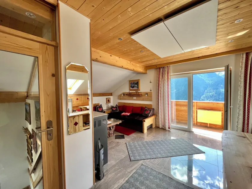 Traumlage auf 1600m Apartment Rubin im Obergeschoss Chalet Magda-Lena - Image 1