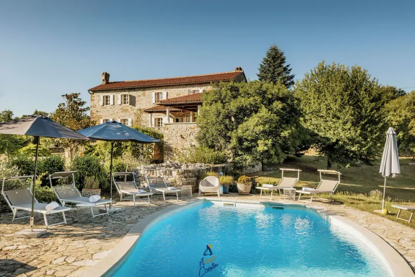 Rustikale Villa mit Pool für 10 Gäste - Image 1