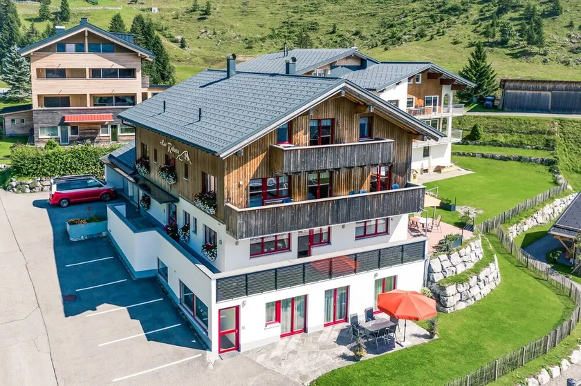 Haus Rothorn, panorama de apartamentos para 6-7 personas con balcón en un lugar soleado - Image 1