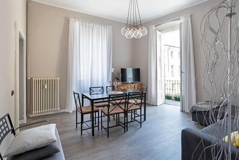 Vittoria Corner - byMyHomeInComo - Image 1
