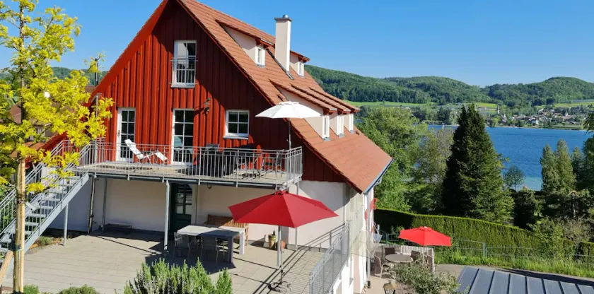 Historic timbered house with panoramic sea view, 200 m from the lake - Image 1